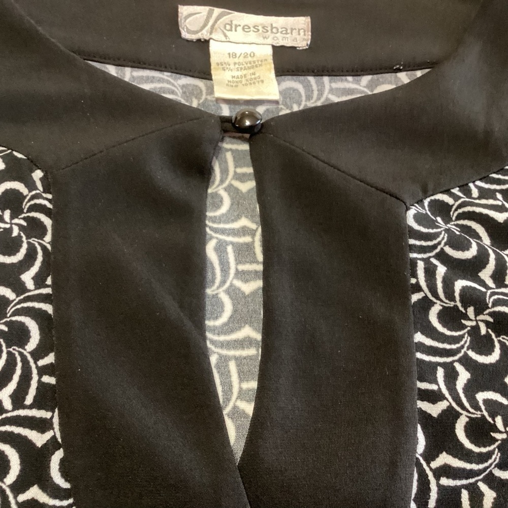 Dress Barn Y2K Black and White Wrap Blouse 3/4 Sleeve 18/20 - Picture 4 of 7